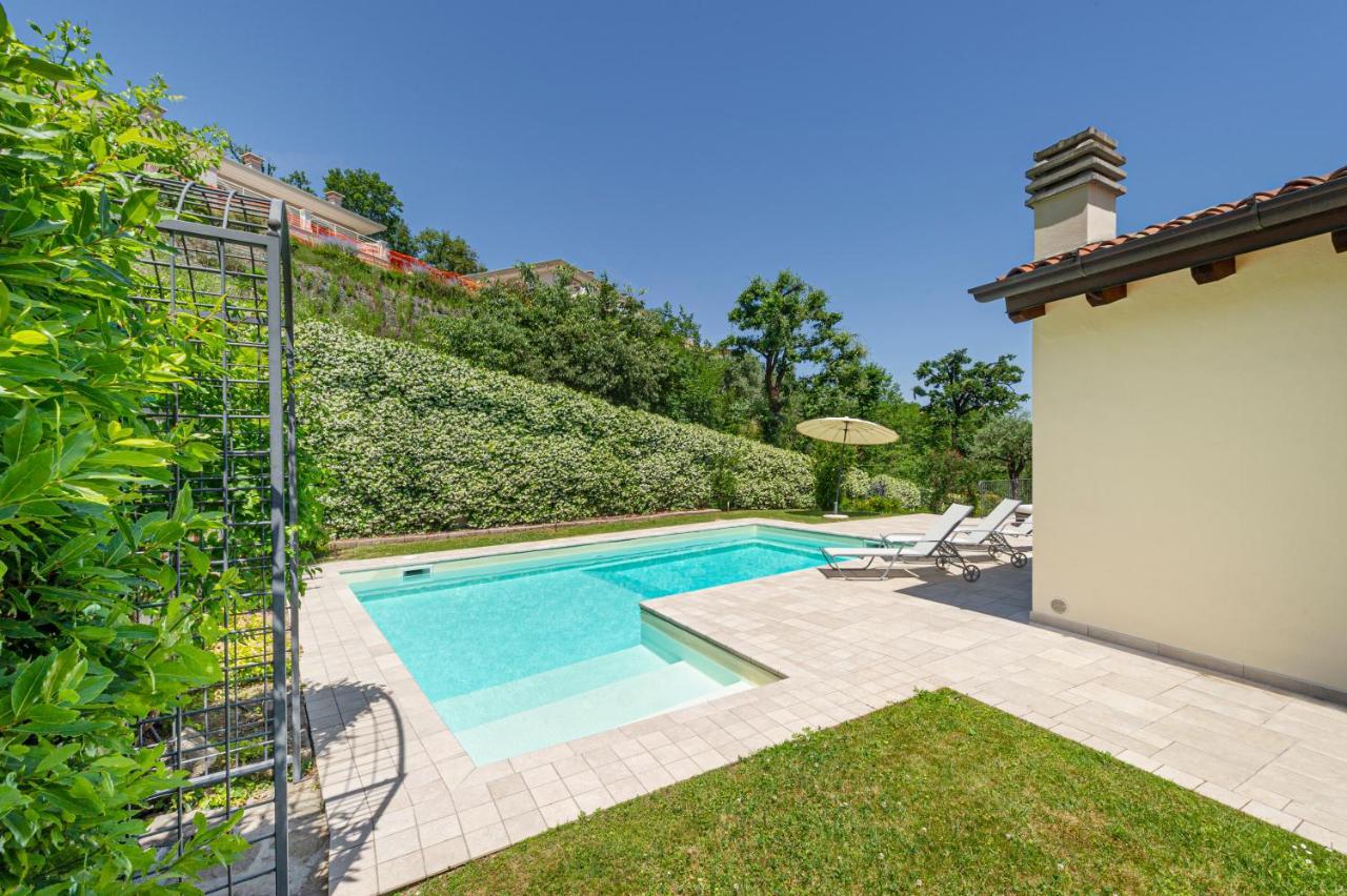 Villa Pratello Padenghe sul Garda Esterno foto